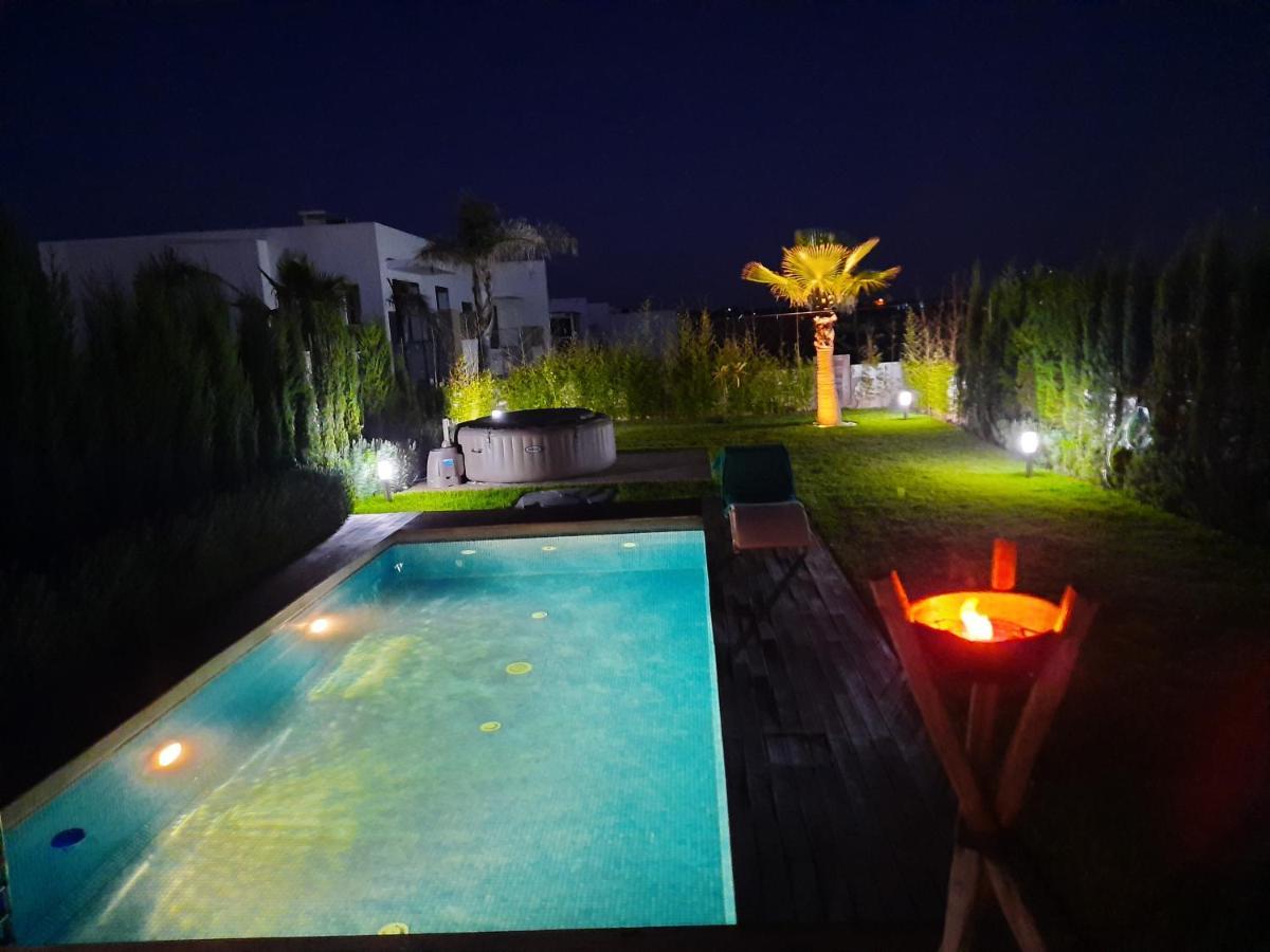 Superbe Villa Avec Piscine Plages Des Nations Rabat Exterior foto